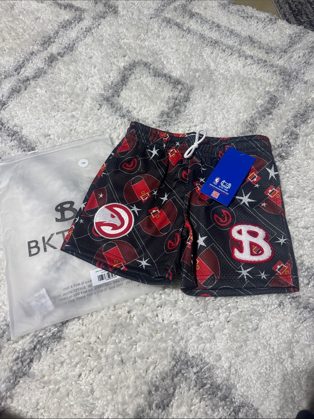 Bucketsquad bktsqd Atlanta hawks youth shorts nwt Msrp $50 youth medium
